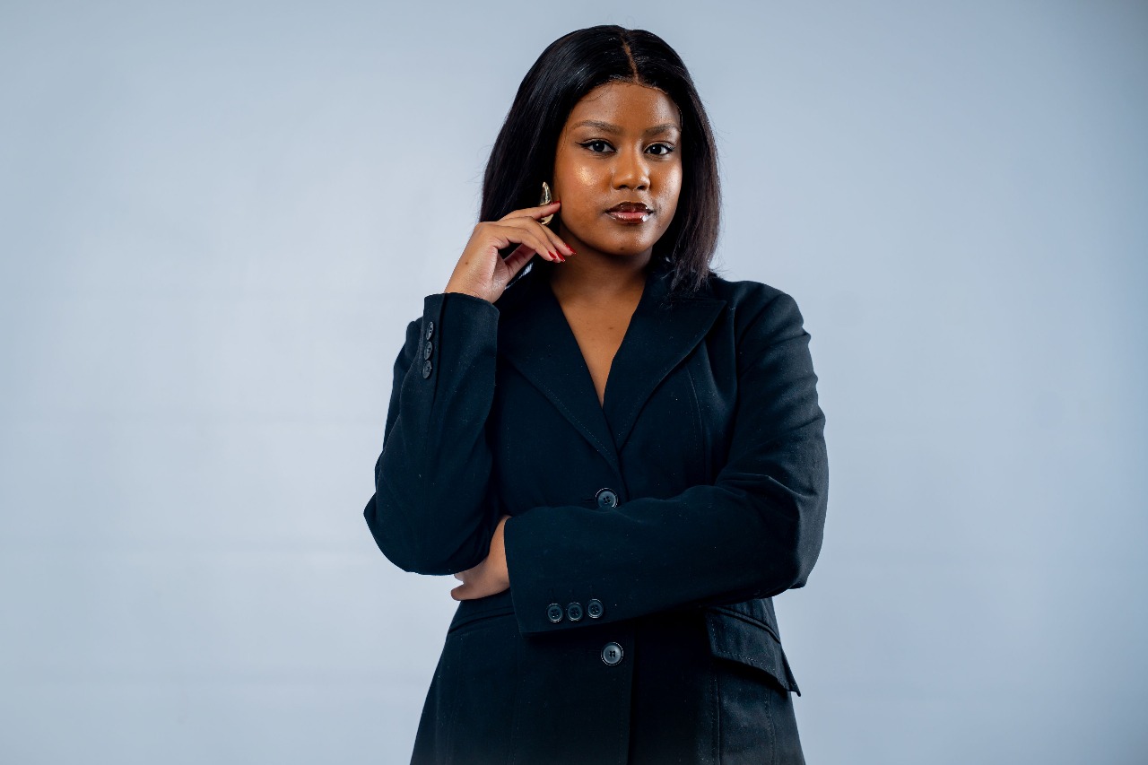 Zanele — Social Media Manager